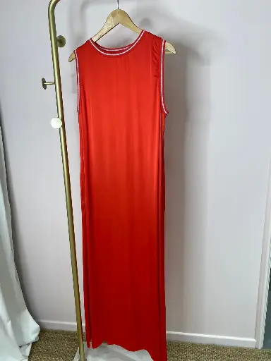 Robe fluide longue satinée